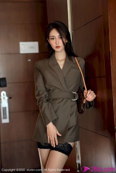 胡世群